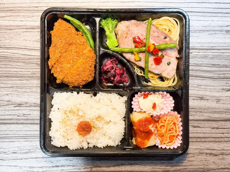 ローストポークステーキ御膳（通常）白身フライ