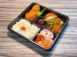 とんかつ御膳（上）チキンカツ