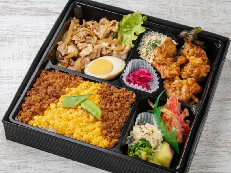 【Wメイン弁当】チキン南蛮と生姜焼き