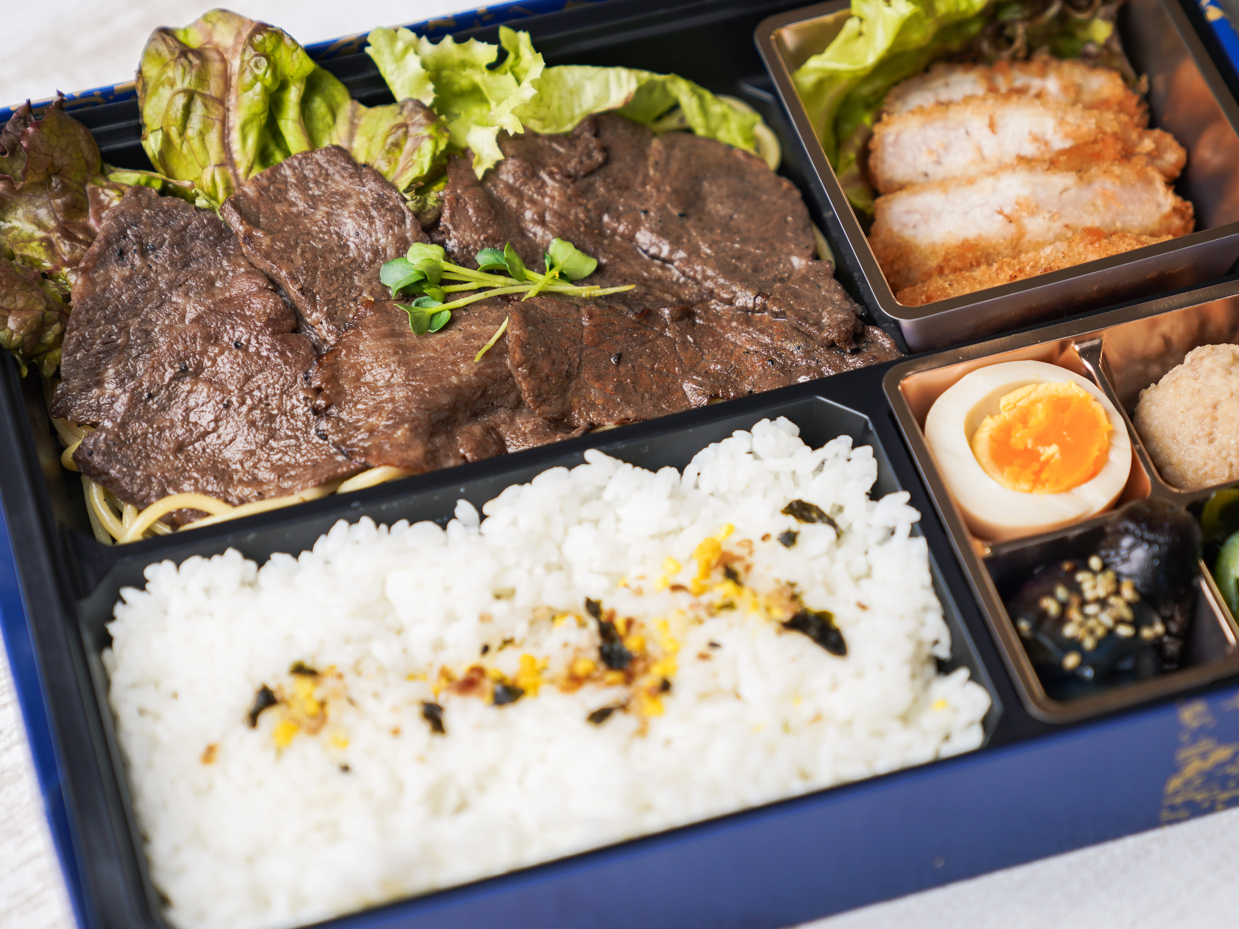 黒毛和牛上焼肉弁当