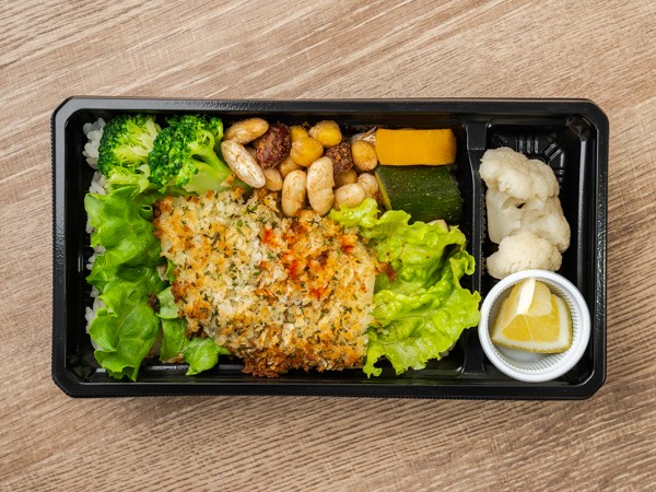 白身魚の香草パン粉焼き