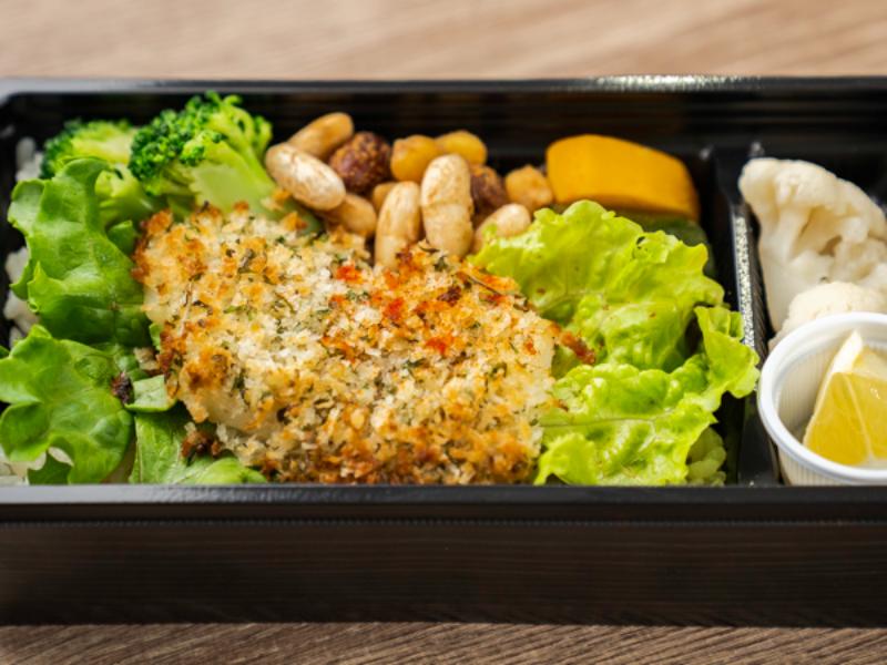 白身魚の香草パン粉焼き
