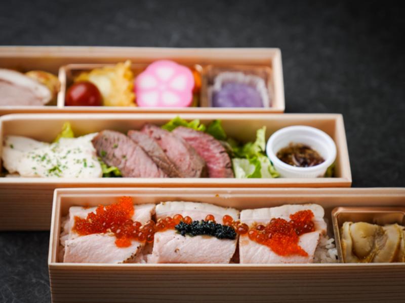 熟成牛ランプSと口溶けRポークとTチキンブレストの赤酢トリュフ寿司重