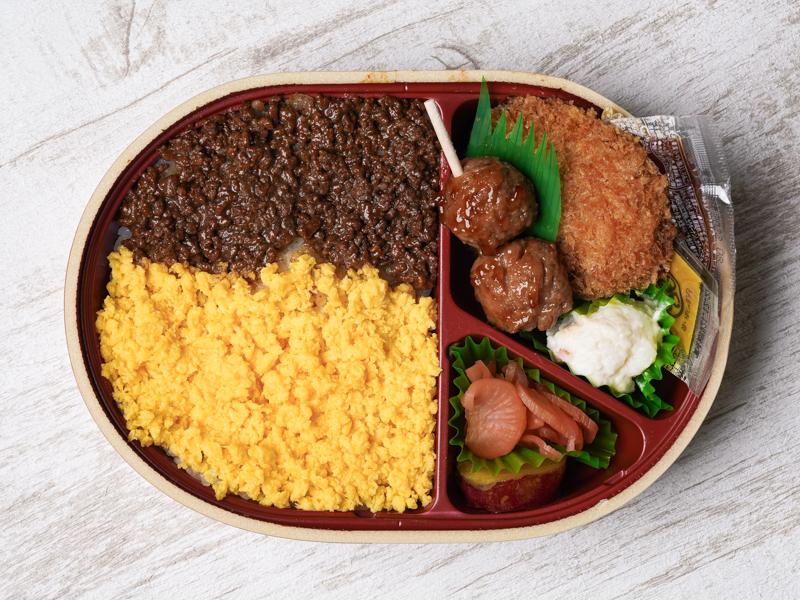 黒豚そぼろの二色弁当