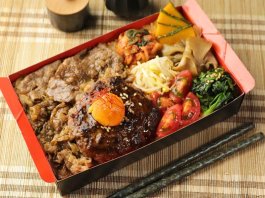 ハンバーグと牛カルビ焼肉飯