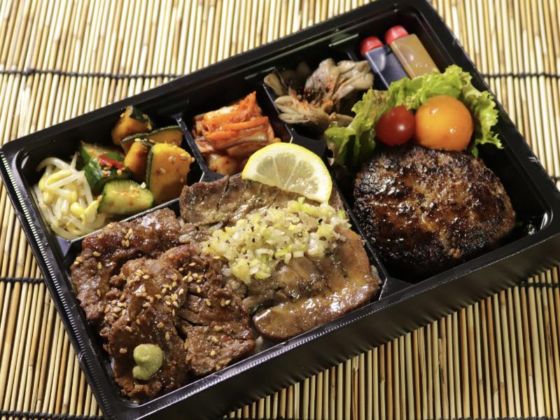 一塊之肉とハンバーグ弁当