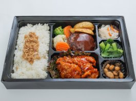 ヤンニョムチキン＆牛タンハンバーグ弁当