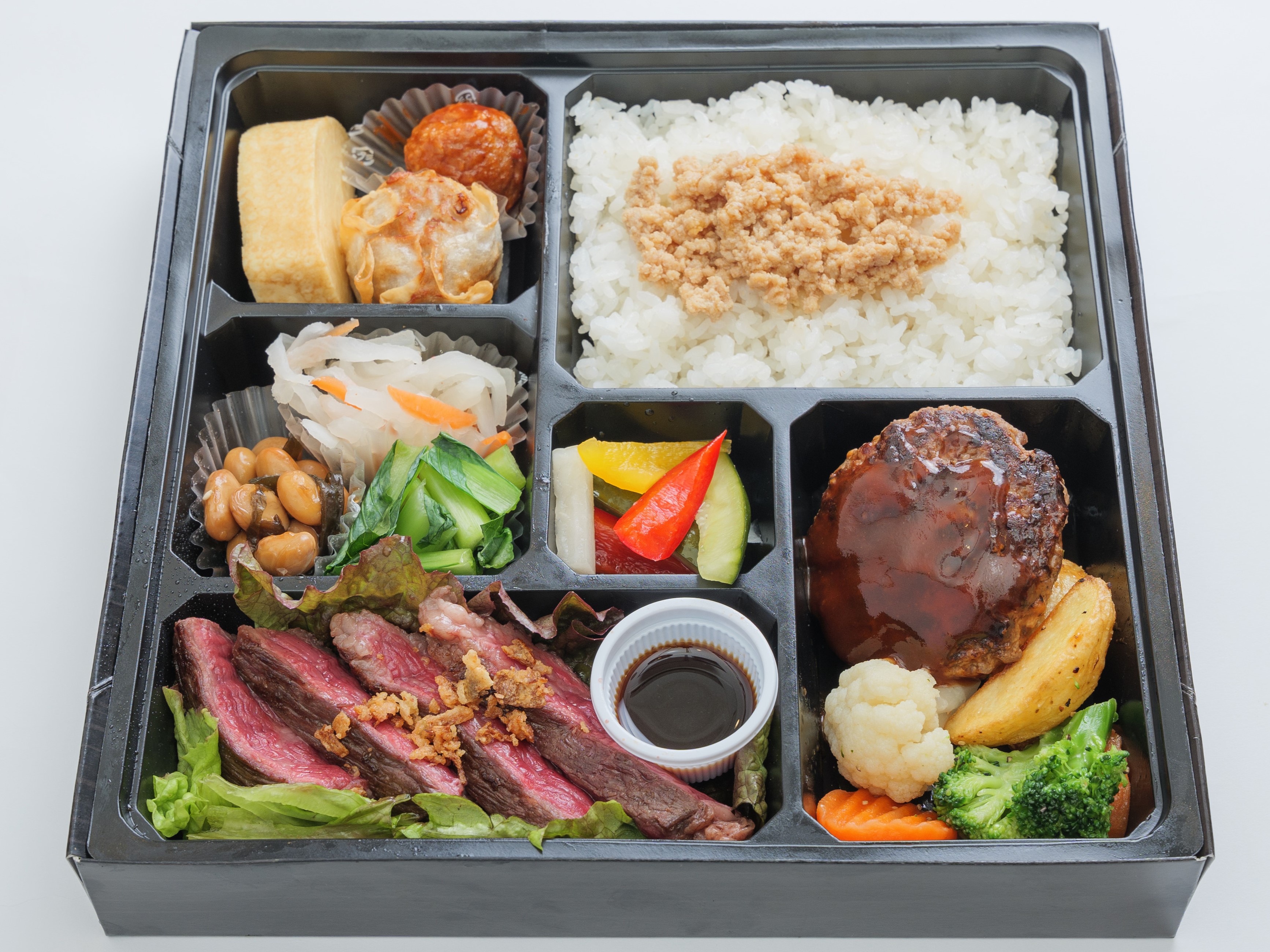サーロインステーキ＆牛タンハンバーグ弁当