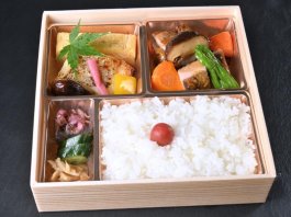 上州せせらぎポークと旬の焼魚御膳