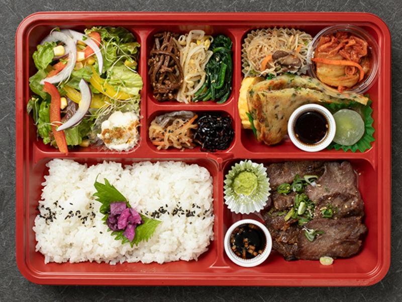 デラックス黒毛和牛A5カルビ＆タン塩弁当