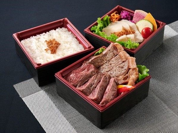 熟成牛ハラミ＆サーロインステーキの2種盛り御膳