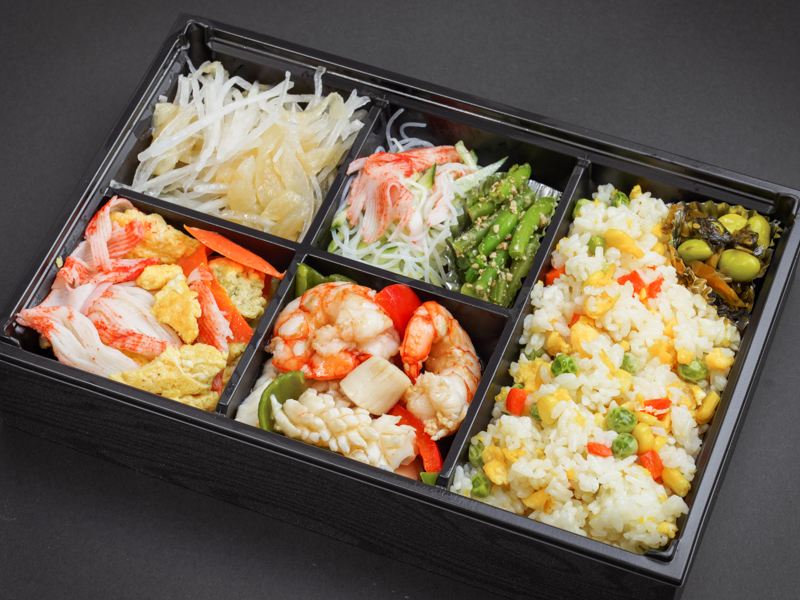 豪華海鮮塩炒め＆クラゲのサラダ御膳