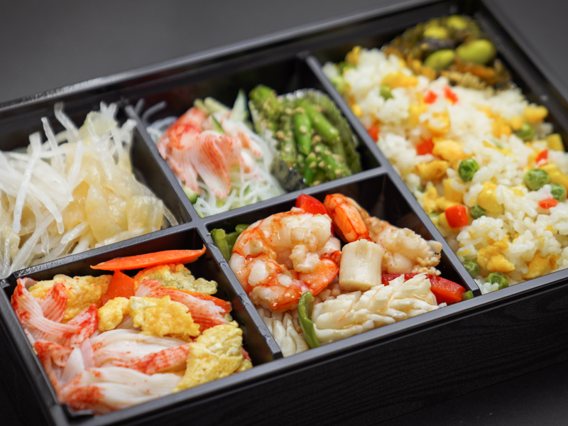 豪華海鮮塩炒め＆クラゲのサラダ御膳