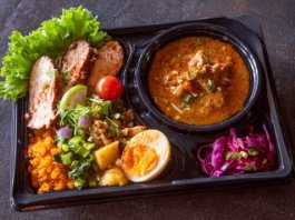 特製チキンカレー弁当