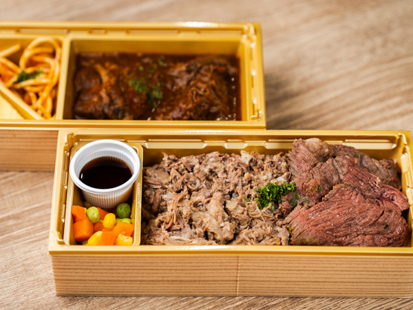 国産牛の合い盛り2段重