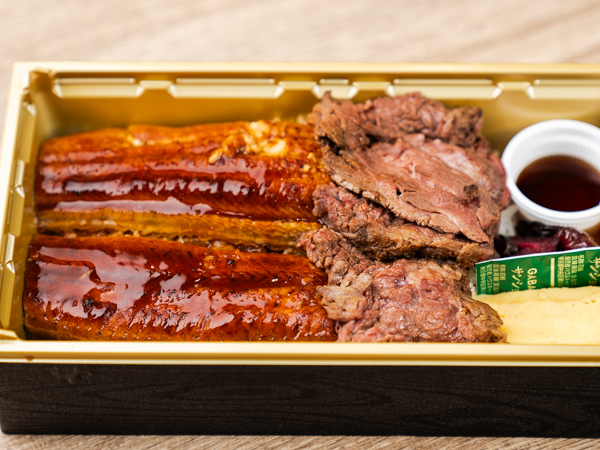 国産牛ステーキとうなぎの合い盛り重