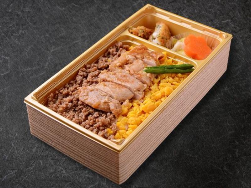 阿波尾鶏の照り焼きそぼろ弁当