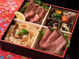 特選サーロインステーキとローストビーフの炊き込み御膳