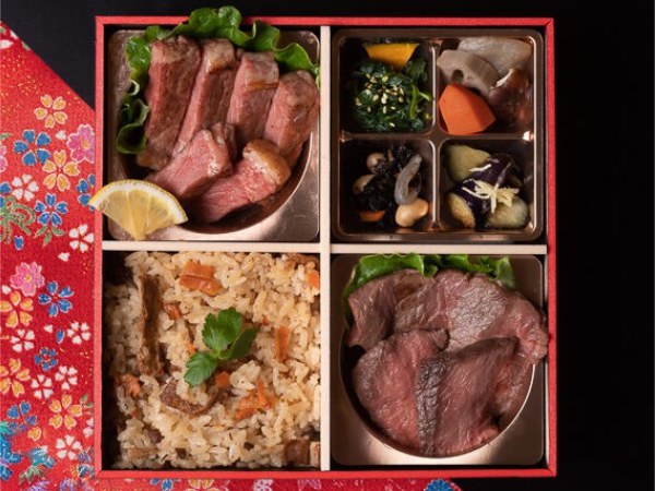 特選サーロインステーキと国産牛ヒレステーキの炊き込み御膳