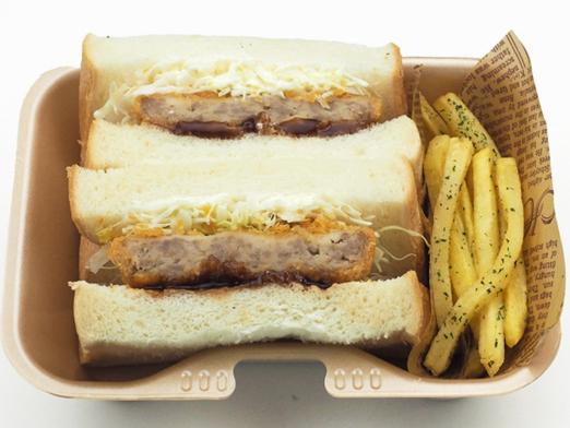 メンチカツサンド