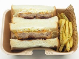 メンチカツサンド