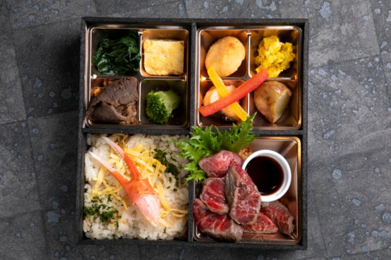 はりま牛ステーキ(特盛)とはりま牛ミニすき焼き「特選蟹ご飯」夏浪漫　 楽〜Raku〜