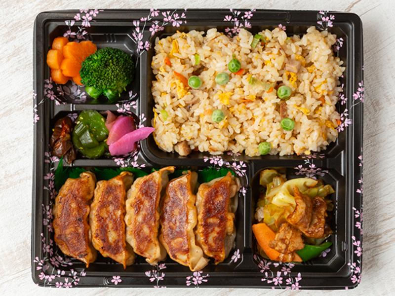 九州名物黒豚餃子＆回鍋肉弁当