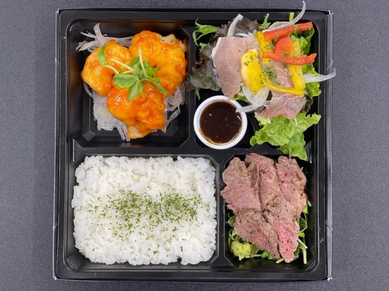 牛ヒレステーキ＆生ハムサラダ＆エビチリお弁当