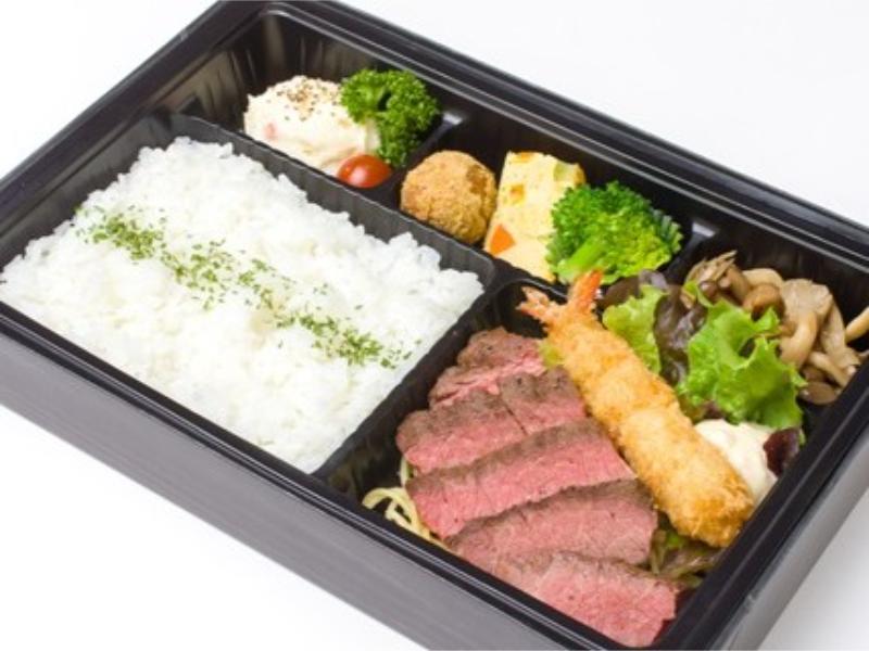 熟成牛肉の贅沢ステーキと海老フライ弁当
