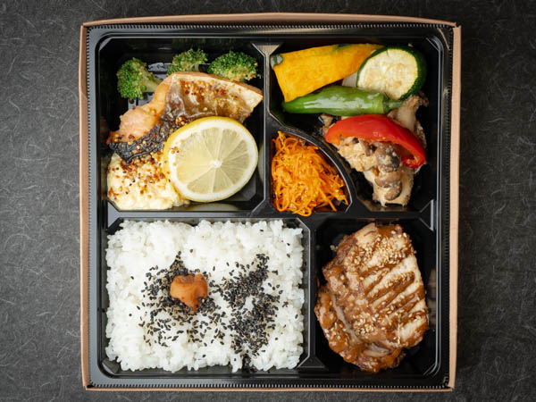 鶏サーモン弁当