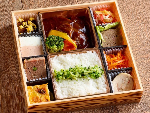 牛スネ肉デミグラス煮込み弁当