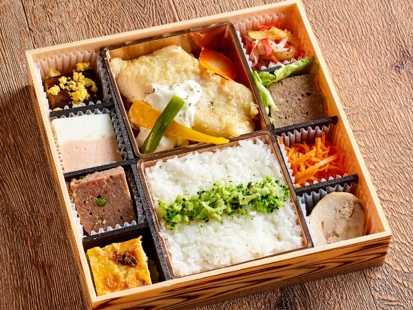 白身魚ムニエル弁当