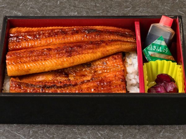 特上鰻重弁当