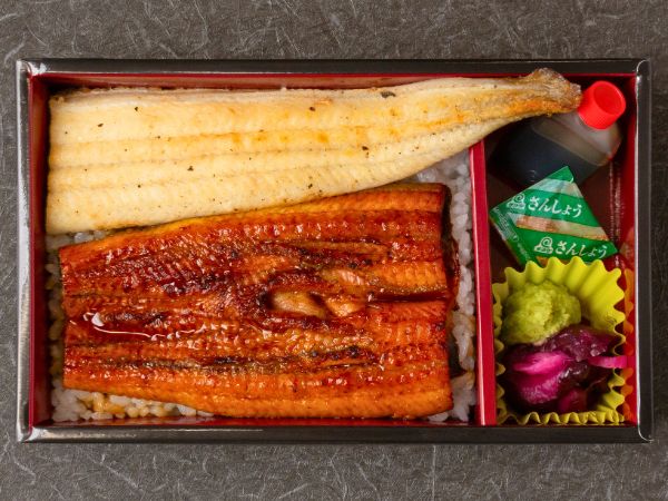 紅白鰻重弁当