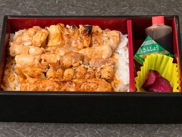 上焼鳥弁当〜人気焼鳥５本盛り〜