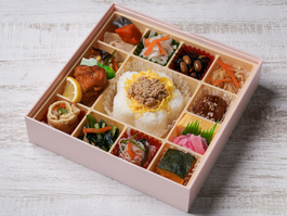 彩り菜膳 ～肉そぼろ～