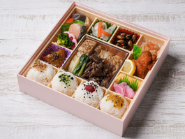 彩り菜膳 ～牛すきやき～