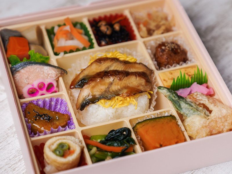 彩り菜膳 ～うなぎご飯～