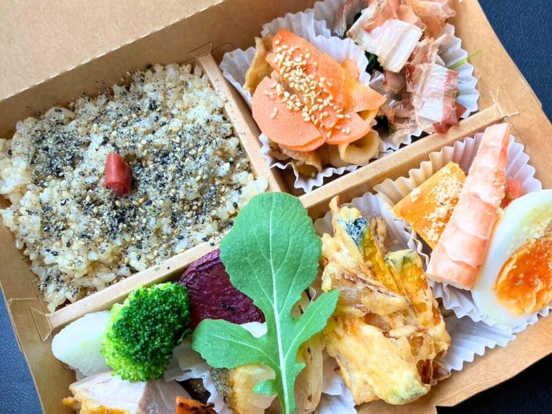 旬のお惣菜6品と特別栽培玄米ご飯