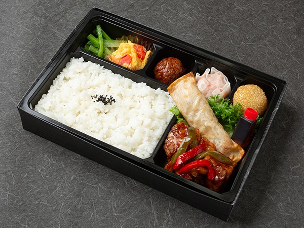 特製黒酢酢豚の豪華中華弁当Ａ
