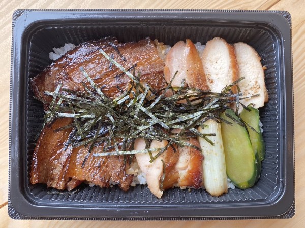 鳥めしと豚丼