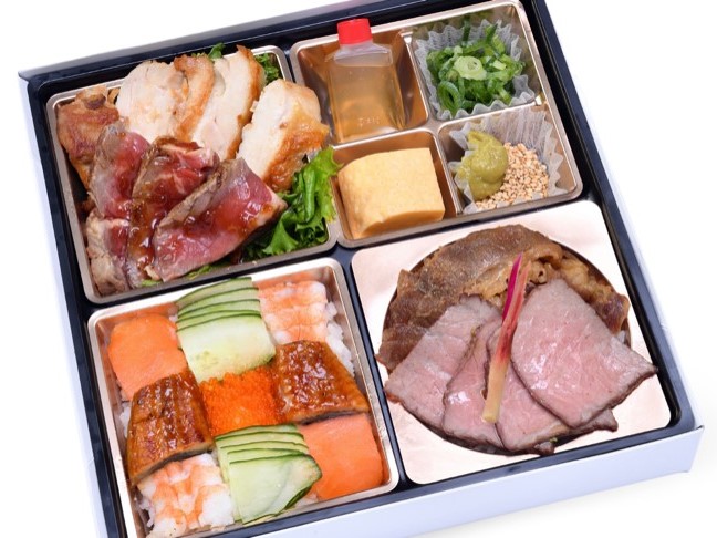 日本銘柄牛2種類を一度で食べられる肉まぶし弁当【宮崎牛・近江牛】 黒
