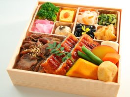 和牛甘辛煮とうなぎ重【23】