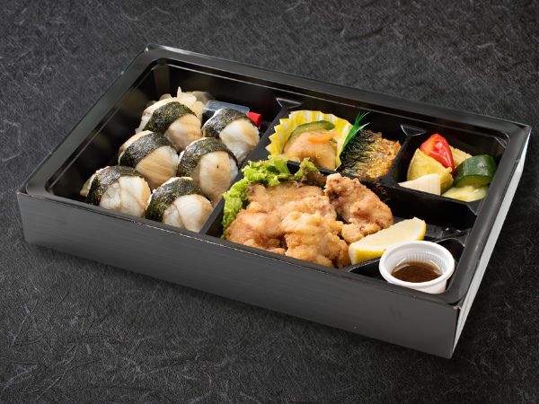 やわらか煮穴子の手毬寿司と手仕込みからあげ弁当