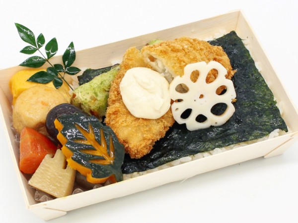 白身魚のフライの海苔弁当