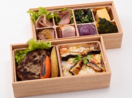 鰻と海老のチラシ寿司と国産牛ハンバーグ2段弁当