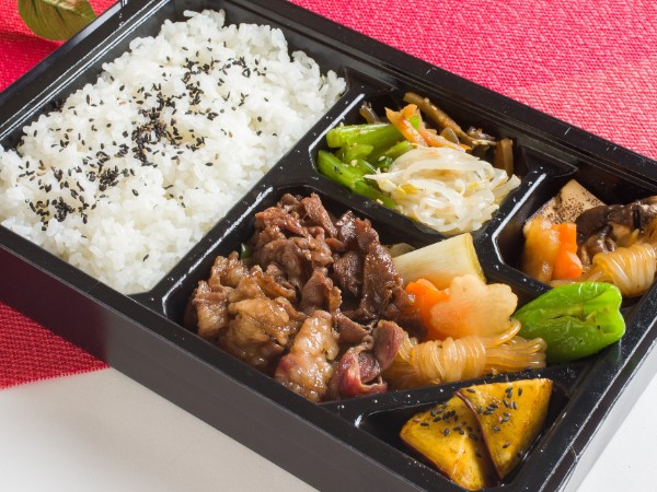 【ECO容器】黒毛和牛すき焼き御膳弁当 【梅】