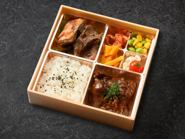 北海道産・鹿バラ肉の醤油麹焼きと牛肉の濃厚赤ワイン煮込み弁当　