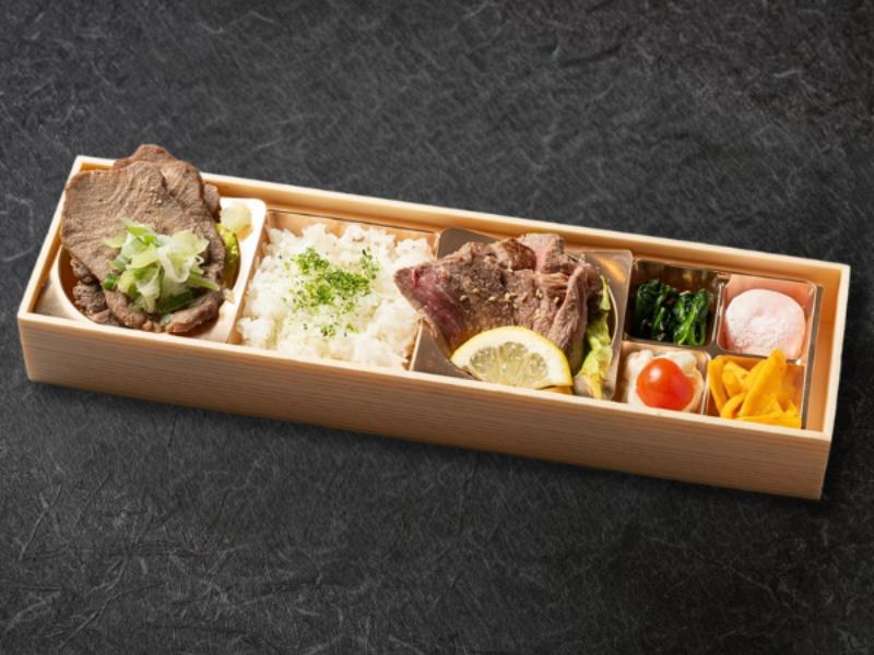極上ネギ塩牛タンとサーロインステーキ御膳