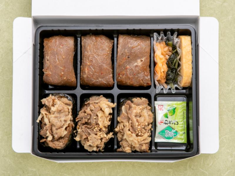 創作寿司　黒毛和牛牛しぐれ煮と牛ステーキ